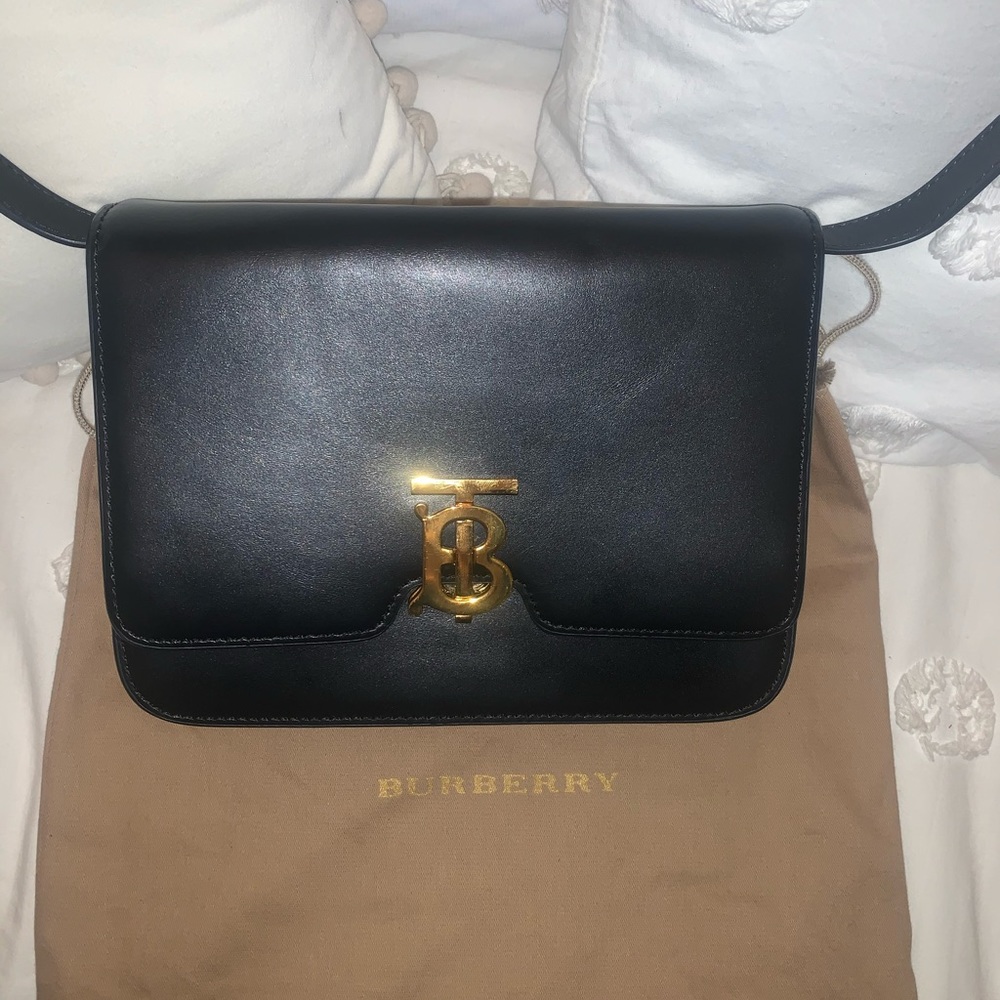 Burberry Medium Leather Tb bag in black